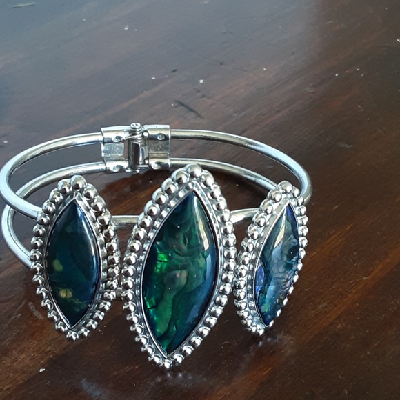 Abalone cuff bracelet - Picture 2 of 5